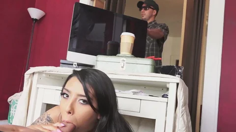 Latina Sex Tapes: Lucia Lace's Dirty Twerking Dance