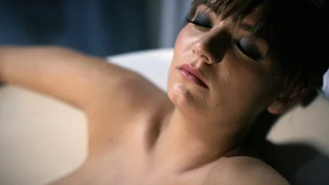 Pretty Dirty: Naked Charlotte Dominates Ryan in Vegas