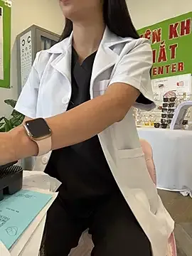 Sneaky_Cumshoot