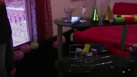 Blonde Gets First Round Riding