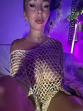 CheekyChels