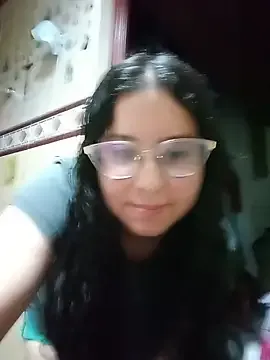 kitty_valer