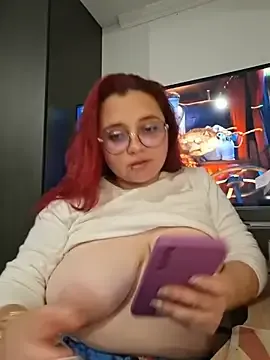 CURVY-HORNY