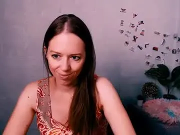 adamais_