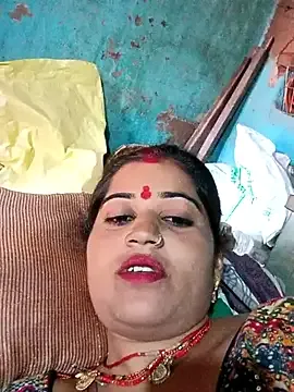 Hot_kamla