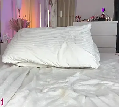 Eva_JJ