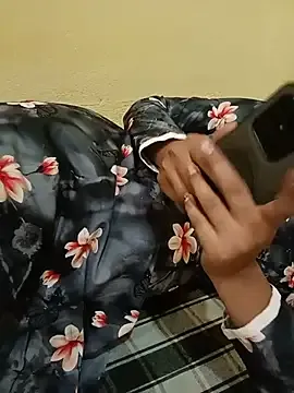Rani_Sarvice_girll