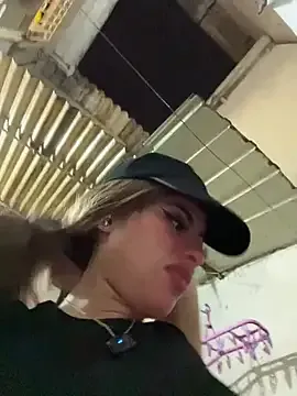 Eva_Feller69