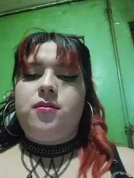 curvy_latina