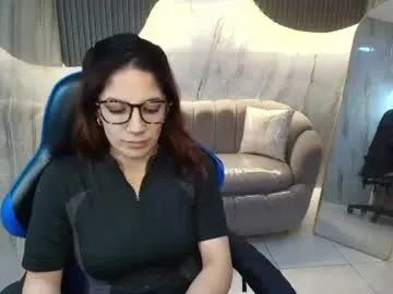 nadia_r_