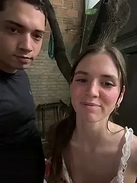 kevin_hotgirls