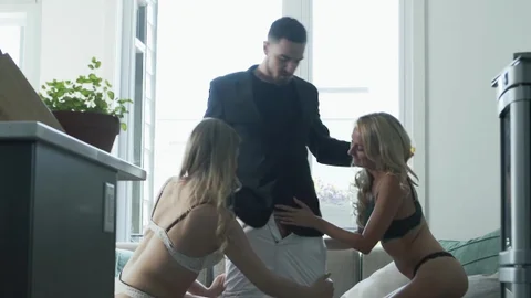 PurgatoryX: Threesomes: Taking It To The Maxx