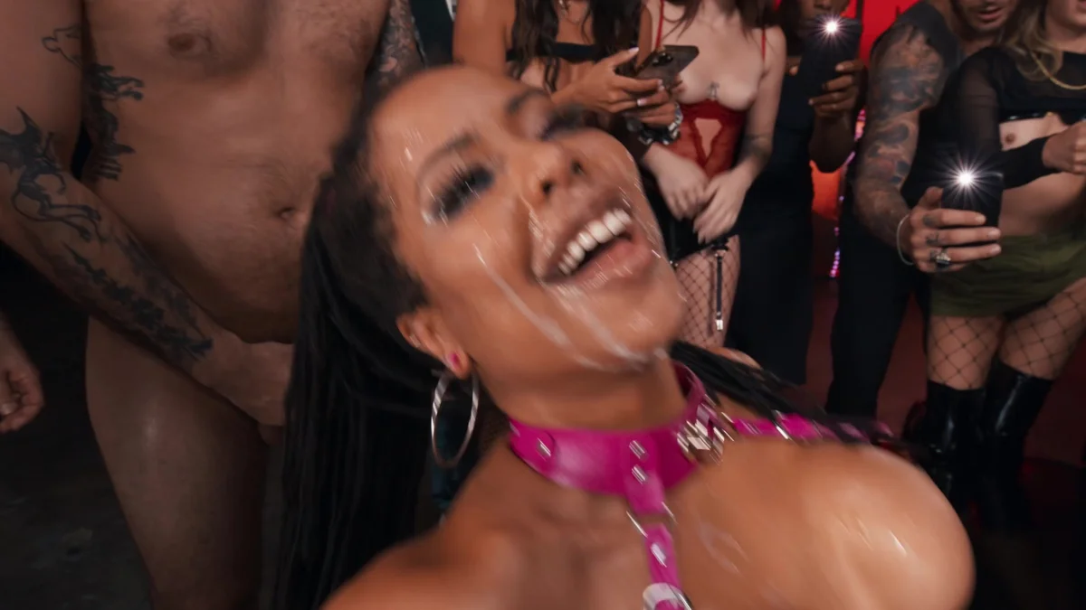 background forBrazzers