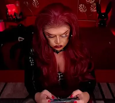 NickyDOMnika