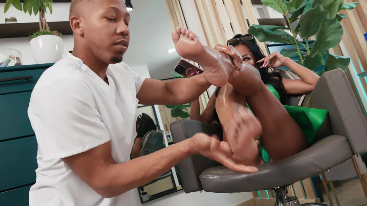 background forBrazzers