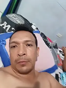 HotwifeLatinCuckoldCouple