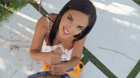 Mofos: Banging Alina Out in Public