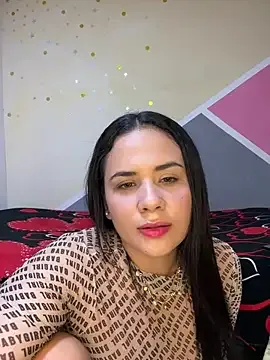 Leyna_Kenet