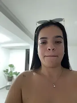JuanitaMore01