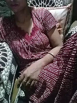 Unmarried_girl