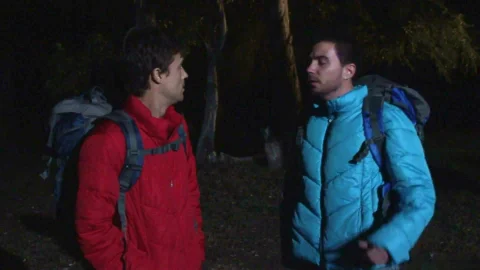 smash pictures: Riley Helps Brett's Howl Dreams Come True