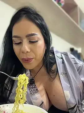 Miah_gomez_