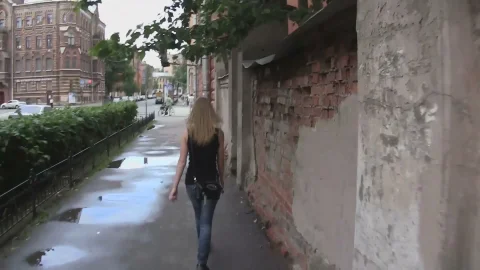 video art holland: Dirty Tips Lead to Steamy Action