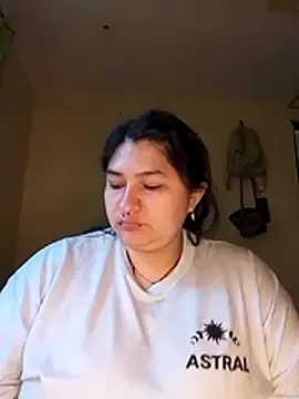 LauraHorny69