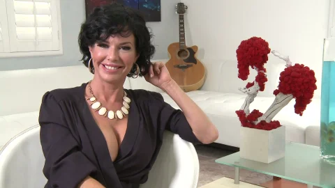 airerose entertainment: Veronica's Insatiable Quenches