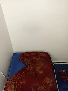 Naughty_creamy