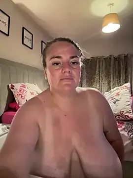 Bustygem_