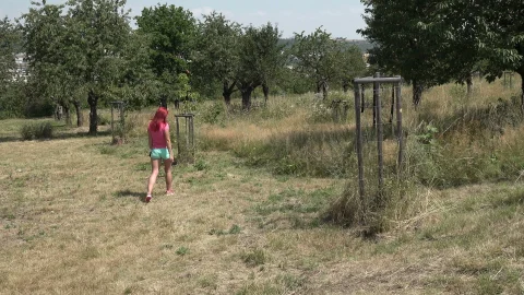 s****een: Naked Games at Dusk