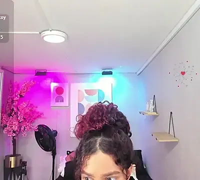 Maggy_t18