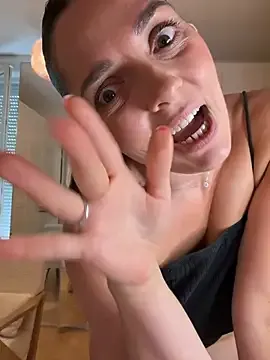 Chloe-ta