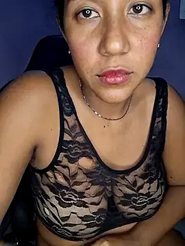 emily_fox01