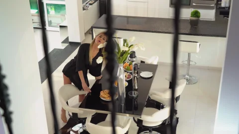 Lez Cuties: Lesbian Breakfast Delight with Zlata & Bonnie
