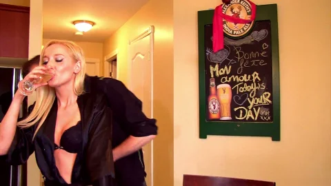 aces of porn: Seducing her way up the Ladder