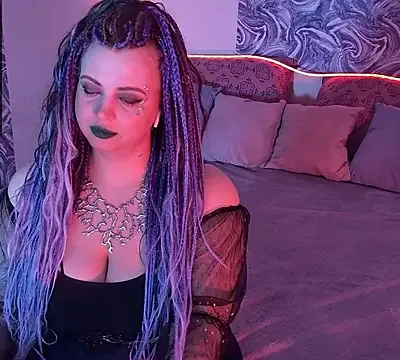 Miss_Maya_Mils