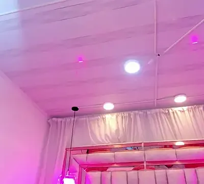 Francesca_Skuirt
