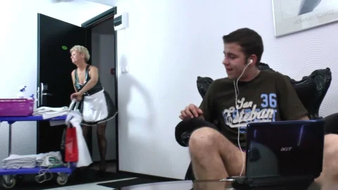 video art holland: Experienced Woman Gets Nailed