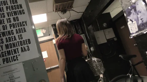 Gloryhole: Swallowing Semen at Lunchtime: Jojo's Secret Life