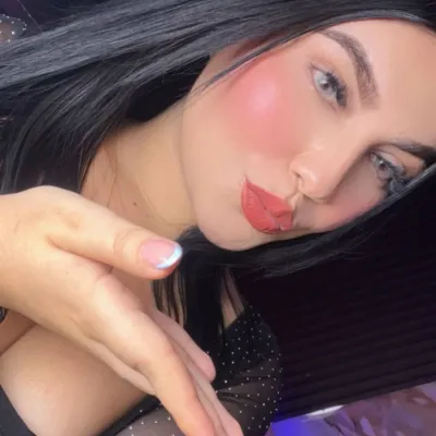 Big booty, slow moves… are you ready to lose control? ????