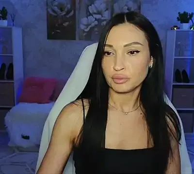 NikoleMills