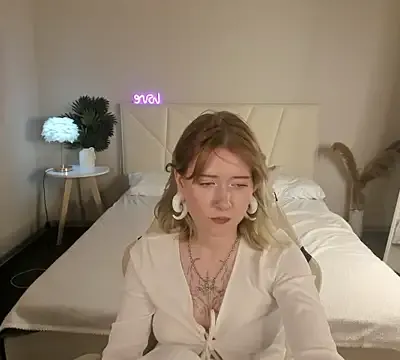 Elira_Vane