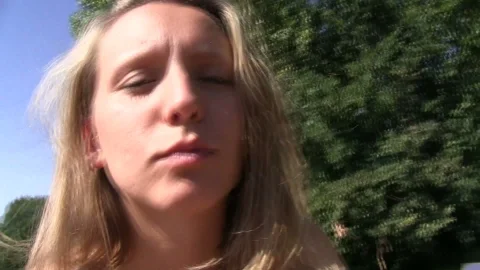 video art holland: Glistening Grass Gals
