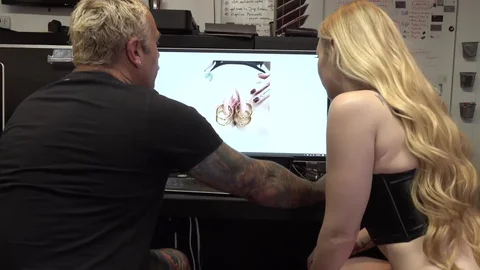 AltErotic: Delirious Hunter blowjobs in office