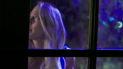 Web Young: Seduction Between the Sheets