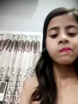 Alisha_Queen55