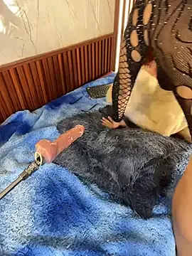 Eva_Feller69
