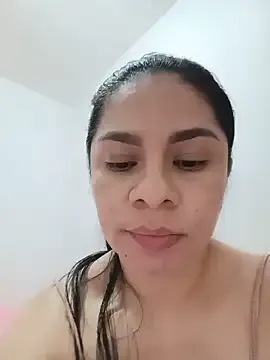 luna_pinky